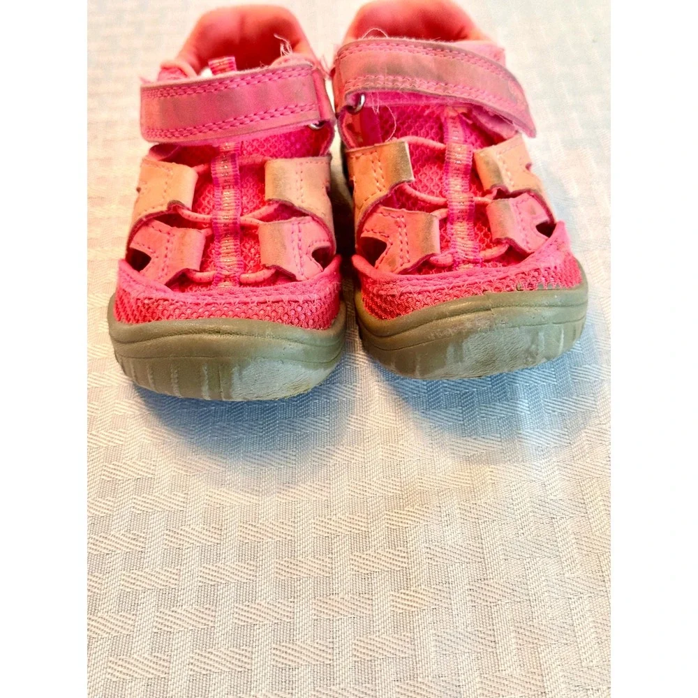 OshKosh Bgosh Toddler Girls Pink‎ Water Sandals Drift-G-OI Size 6 US 22 EUR
